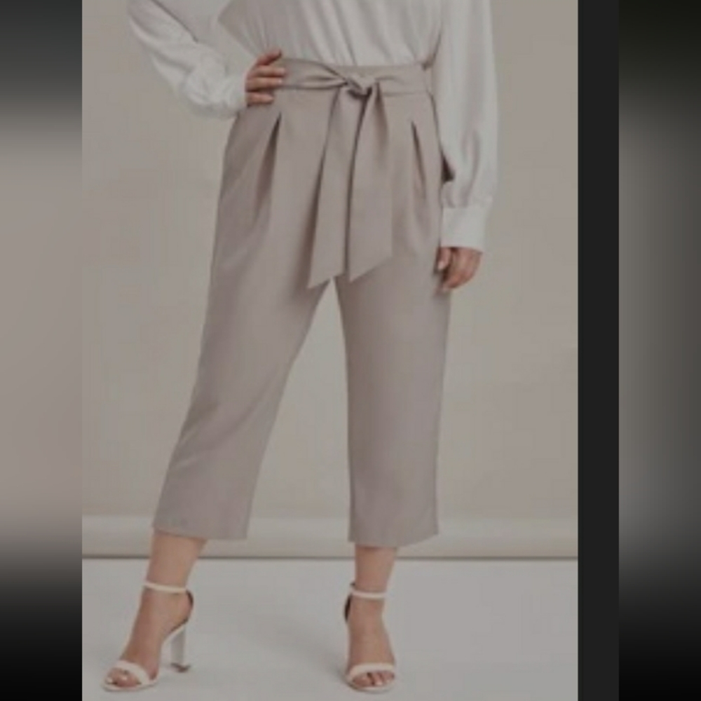 Shein size 0X cropped pants